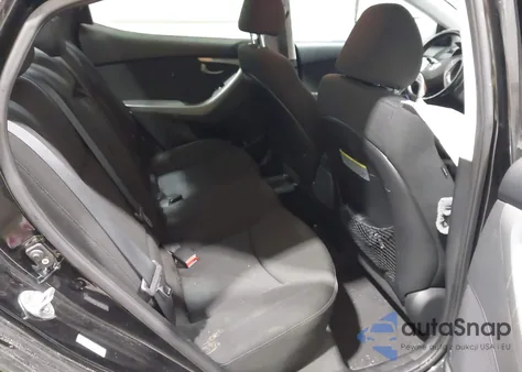 2016 Hyundai Elantra Value Edition z USA, uszkodzony, nr VIN KMHDH4AE4GU553373